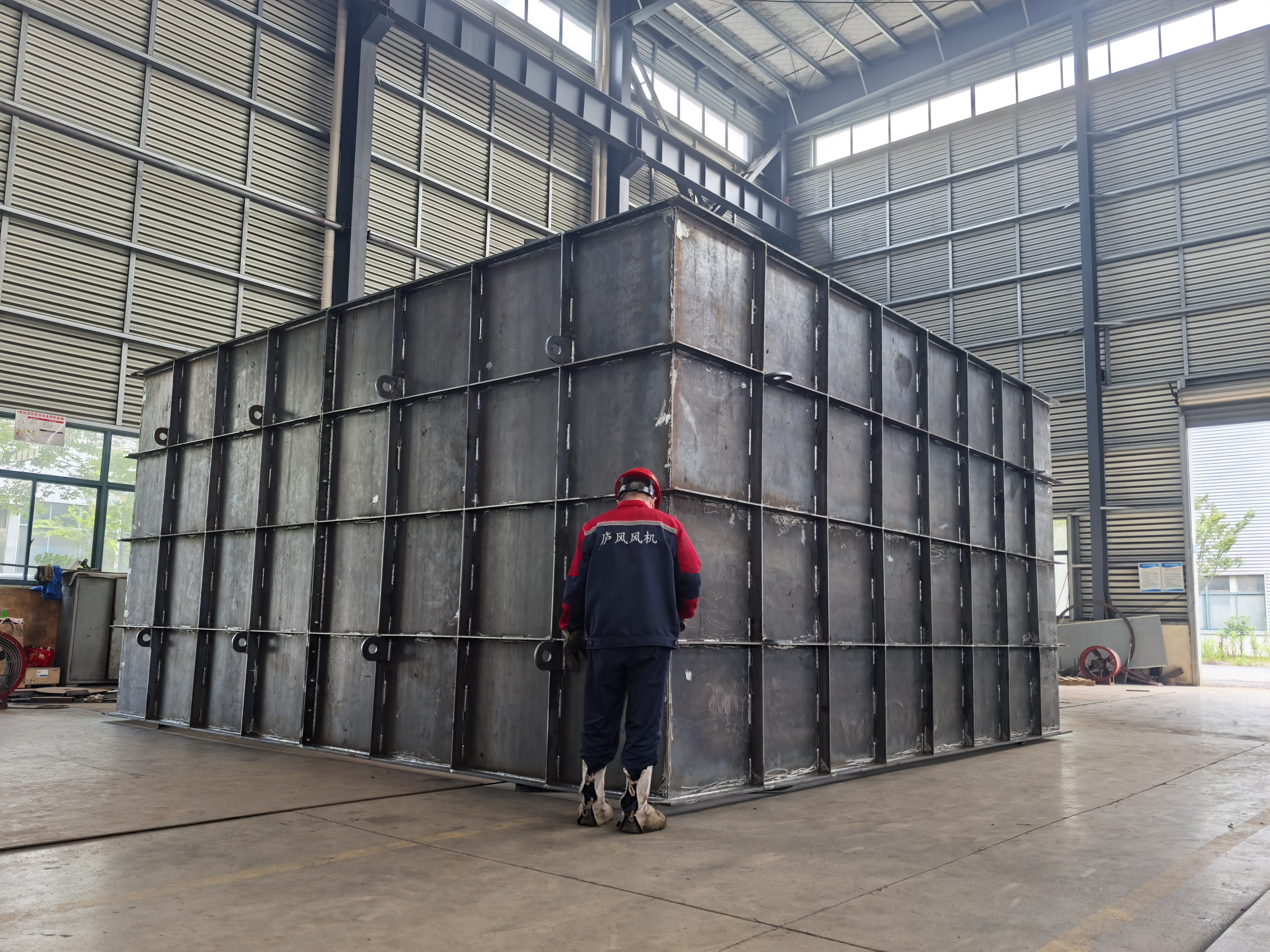 主引风机出口消声器发挥什么作用